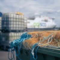Gamla fiskenät från Trelleborgs Hamn får nytt liv i Ukraina